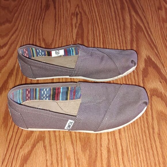Toms gray canvas  slip on shoes  Sz 6 - Picture 5 of 8